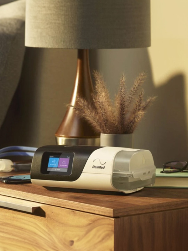 ResMed AirSense 11 AutoSet Otomatik CPAP Cihazı